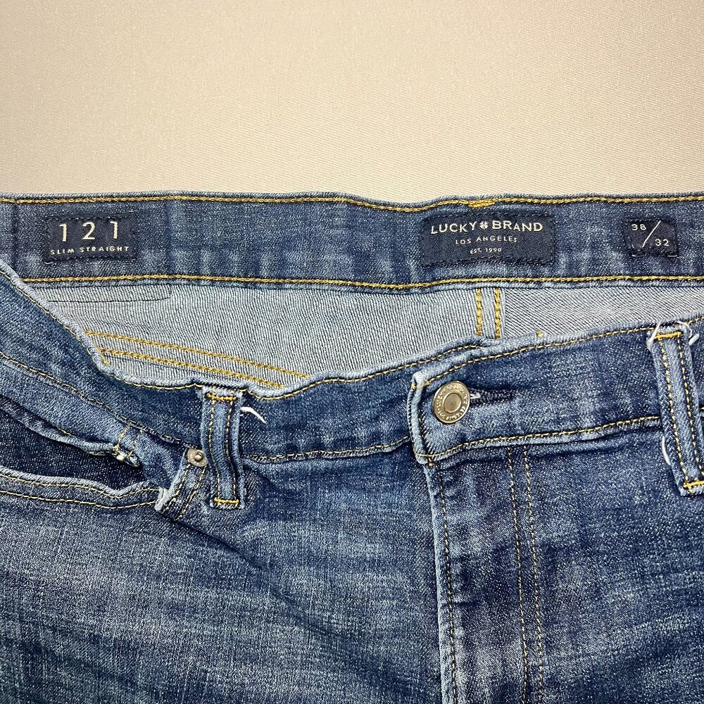Lucky Brand 121 Slim Straight Jeans - 38/32 - Picture 3 of 5